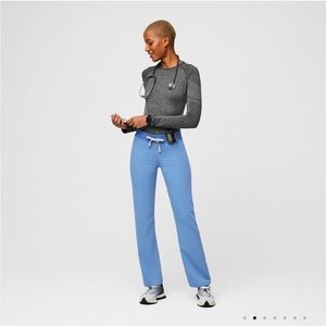 Livingston petite scrub pants Figs